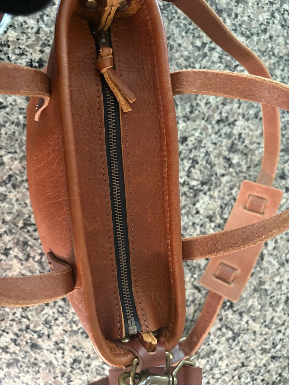 Go Forth Goods - Avery Deluxe Mini Crossbody with Zipper - Picture 3 of 8
